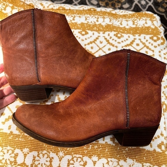 Bcbgeneration LEATHER ZIPPER BOOTIES - Picture 7 of 12